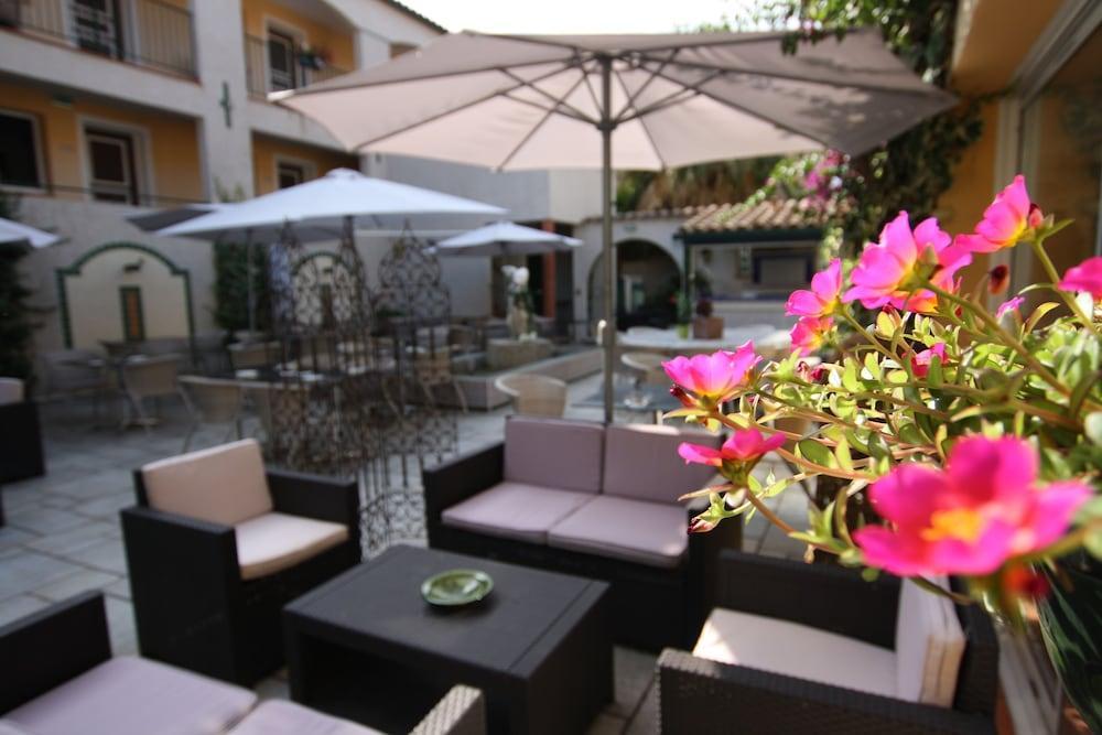 Logis Hotel Les II Mas - Perpignan Sud Cabestany Zewnętrze zdjęcie